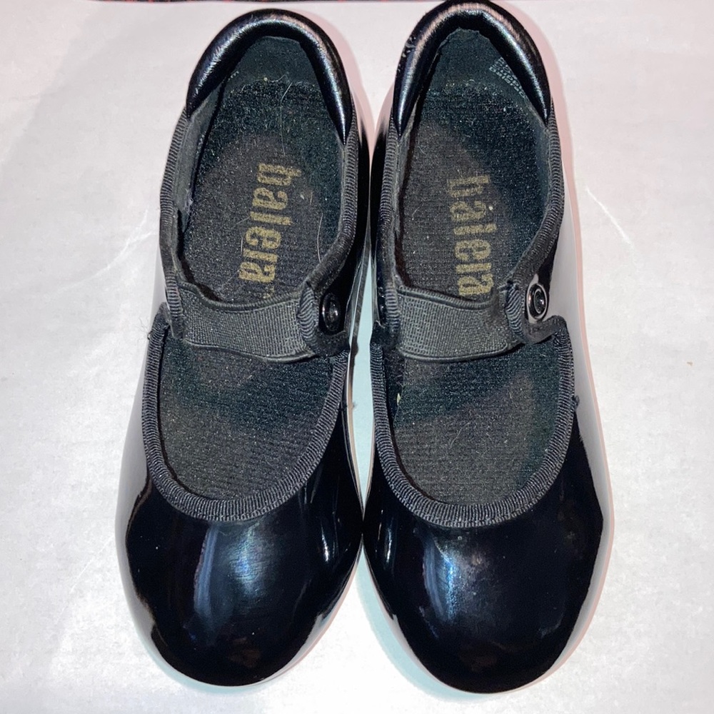 Girls Balera Tap shoes size 9